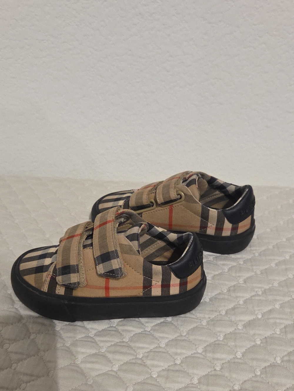 Baby toddler Burberry shoes - Picture 2 of 5